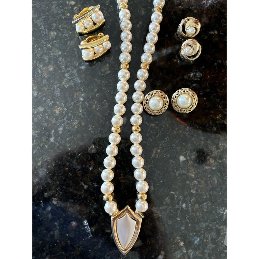 Pearl Costume Jewelry Set with extra earrings